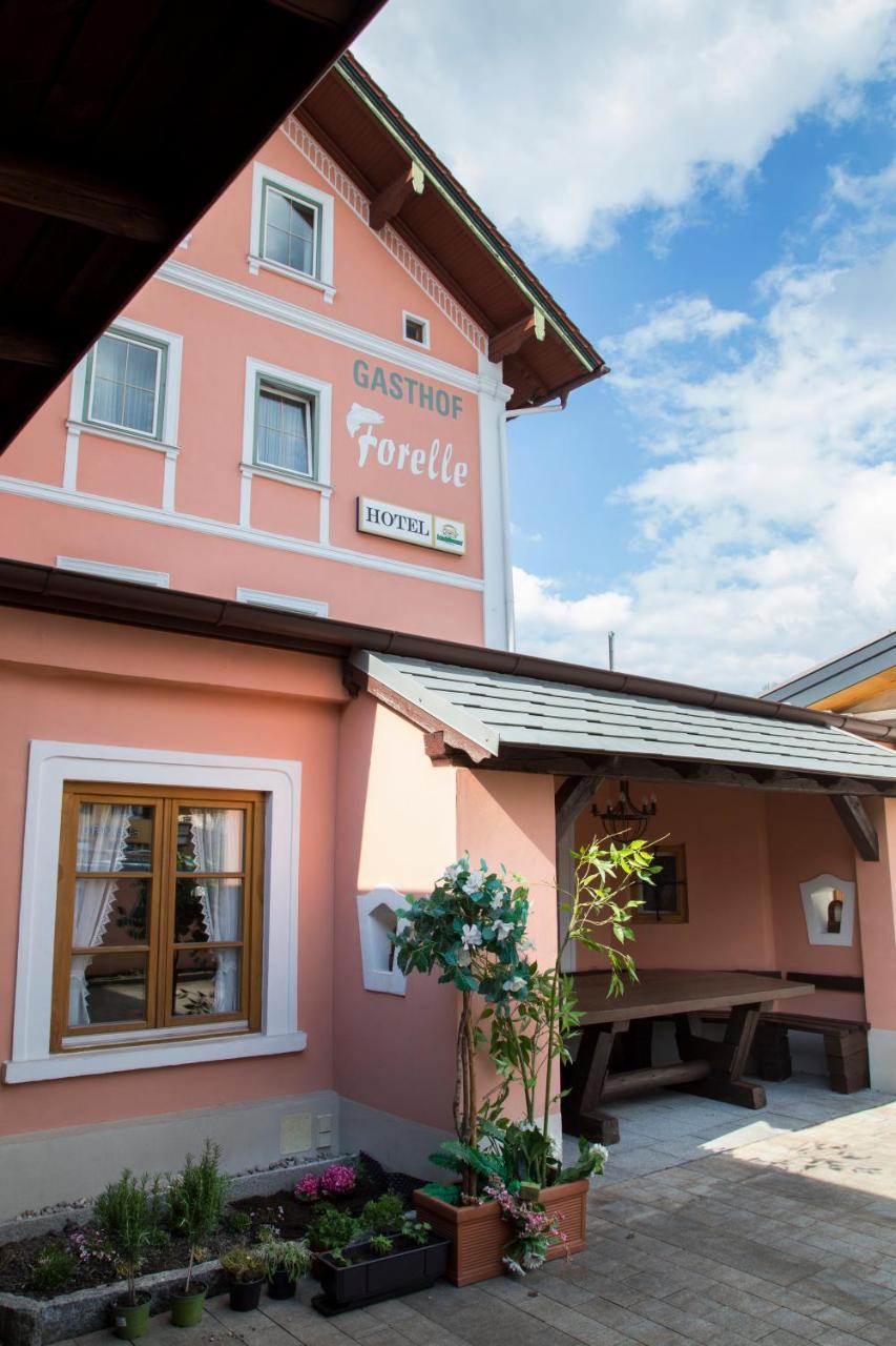 Hotel Gasthof Forelle Siegsdorf Bagian luar foto