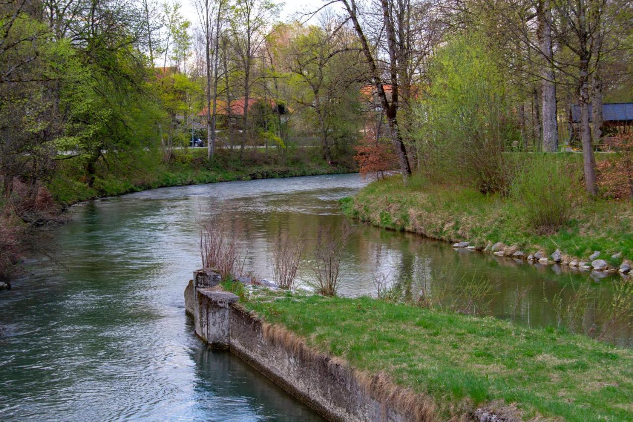 Hotel Gasthof Forelle Siegsdorf Bagian luar foto