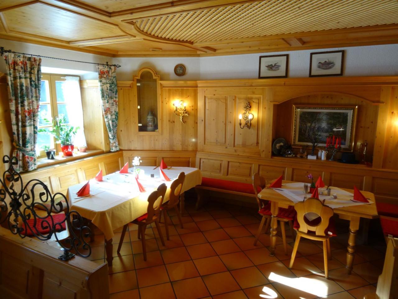 Hotel Gasthof Forelle Siegsdorf Bagian luar foto